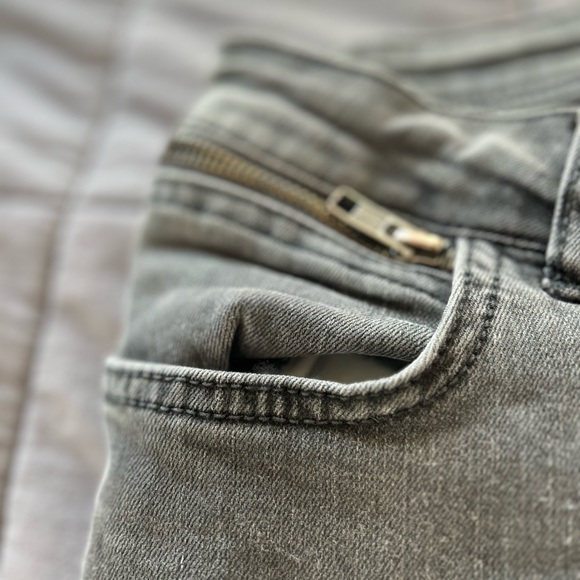 Anine Bing iron grey jeans with zippers - Picture 11 of 15